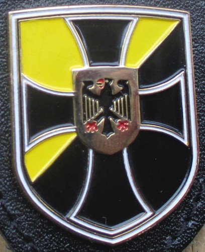 Brustanhänger