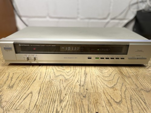 Hitachi 4500 fm stereo - hitachi, am-fm