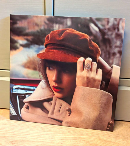 Taylor swift red - swift,
