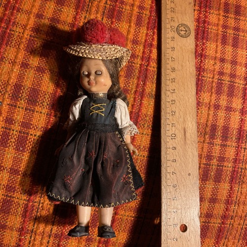 Vintage schwarzwaldpuppe mit - vintage-schwarzwaldpuppe,
