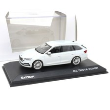 Skoda Octavia Combi A8 1:43
