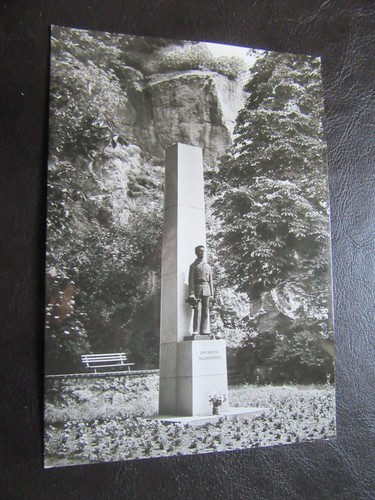 Halle denkmal der - ak, halle,denkmal