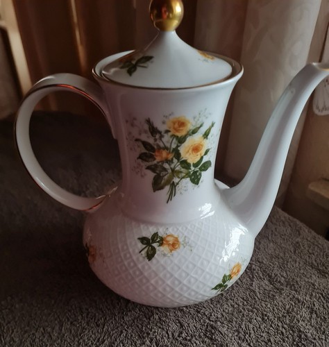 Vintage kaffeekanne mit - vintage,