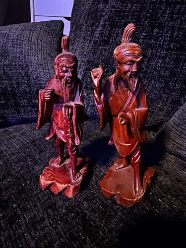 Handgeschnitzte - 2x,