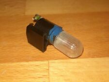 Lämpchen mit Fassung aus Dual