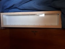 Cd-Regal mit Glastür zum Hängen, 9- Glaseinlegeboden, guter Zustand-nur Abholung