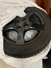 Satz Winterreifen inkl. Felgen