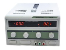 Regelbares DC Labornetzgerät