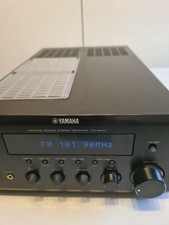 Yamaha PianoCraft RX-E410 - Natural Sound Stereo Receiver -mit Fernbedienung