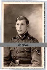 Kantiger Wehrmacht Gefreiter Soldat im Portrait - WK2 Foto-AK 9x14cm