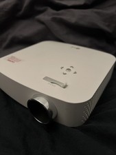 LG Beamer PF50Ks CineBeam Full HD [1920 x 1080] 600 Lumen ,LED, Portable ,White