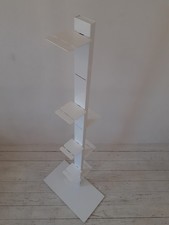 Bücherregal, Bücherablage