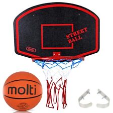 Basketballkorb mit Ball