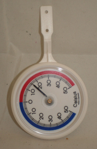 Fenster thermometer analog