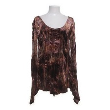 Laughing Vampire, Bluse