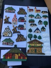 28 selbst bemalte Gipsbilder und 5 noch zu bemalende Gipsbilder