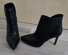 Buffalo Stiefeletten Größe 40 mit 7cm Absatz. Öfters Getragen. Für Sammler ?