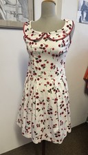 KLEID RINASCIMENTO KIRSCHEN