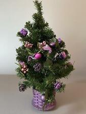 Weihnachten Tannenbaum Christbaum geschmückt künstlich grün im Topf XMAS Tree 