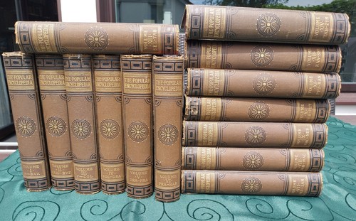 The popular encyclopedia - the,