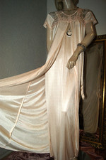 Stolzer zarter Vintage