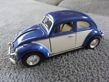 VW Käfer Oldtimer blau/weiss