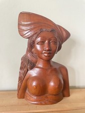 Schöne Statue der Frau | Akt