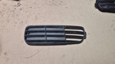 Audi 80 B4 Stoßstangengitter links vorne 8A0807345B