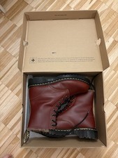 Dr. Martens 8-Loch Boots –