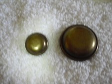 Knöpfe gold halbrund mit Rand