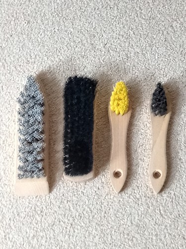 Schuhputzset mit holzgriffen - schuhputzset,
