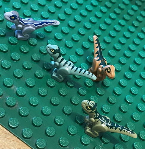 Lego dino baby velociraptor - dino,