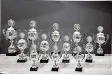 Pokale silber mit Henkel -