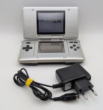 Nintendo DS Konsole silber Model No. NTR-001 - ohne Stift - Teildefekt