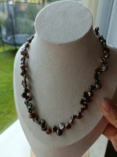 Einzigartige Kette in Kupferbraun Blütenblattform Keshi-Perlen mit Verlängerung 