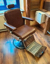 Herren Friseur Barbier Stuhl Antik Leder sehr guter  Zustand für 600 Euro.  