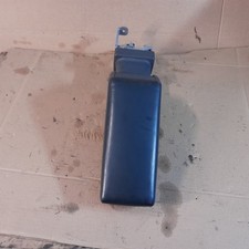 Audi A3 8L Armlehne  Leder Innenausstattung Kassettenfach Getränkehalter