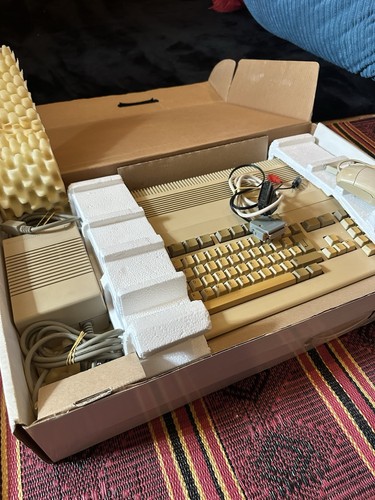 Commodore amiga 500 box - 500, mit