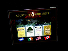 4 Whisky - Fläschchen " COUNTRIES 4 WHISK(E)YS " ( leer , aus Flaschensammlung )