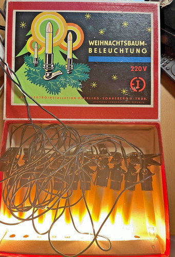 Alte weihnachtsbeleuchtung - alte,