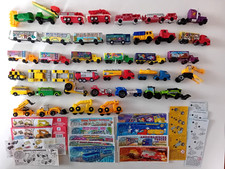 Ü Ei Figuren Konvolut Busse Trucks LKW New Holland Feuerwehr + viele BPZ