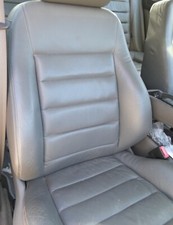 A6 4B Sitz vorne rechts