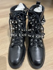 ZARA Stiefel mit Nieten –