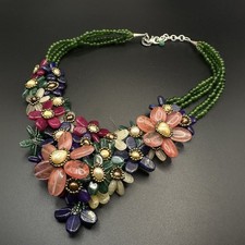 Prächtige Stein Kette Blüten