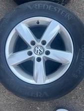 4 Winterreifen auf Alufelge für Touareg ET:50