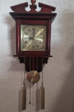 Wanduhr mit Pendel & Gewichten – Holzgehäuse – Quarzwerk – Vintage Stil