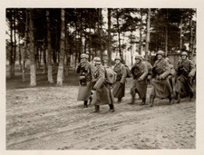 46/844 FOTO SOLDATEN STAHLHELM
