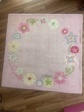 HABA Kinder Teppich BLUMENKRANZ 140cm x 140cm aus Neuseeland Wolle