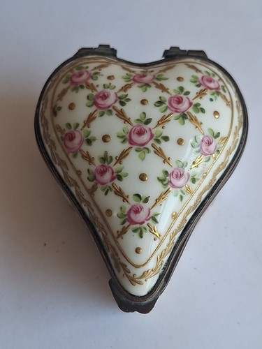 Sevres schmuckkästchen rosen - sevres?,