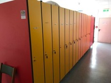 Doppelspind Kemmlit Spind Garderobenschrank hochwertig MDF Tür Metall Korpus /2